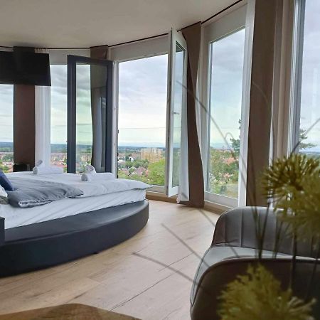 West Panorama Penthouse - Apartment With A Fantastic View Of The City ソンバトヘイ エクステリア 写真