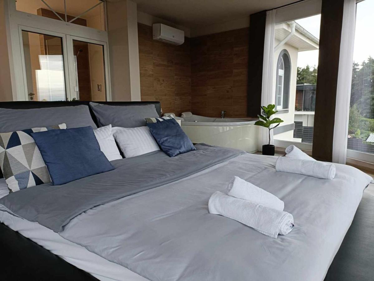 West Panorama Penthouse - Apartment With A Fantastic View Of The City ソンバトヘイ エクステリア 写真